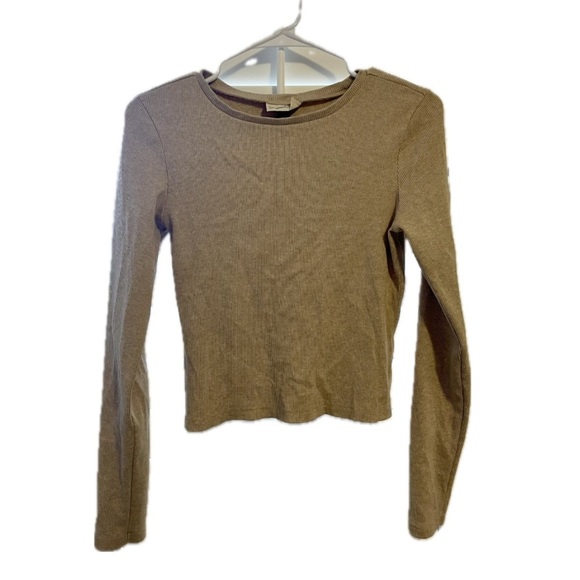 💖(2 for $15)💖 Oatmeal Colour Long Sleeve by Universal Thread - Picture 1 of 4